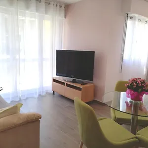 https://ind-bourgeon-maestre.hotels-rhonealpes.com