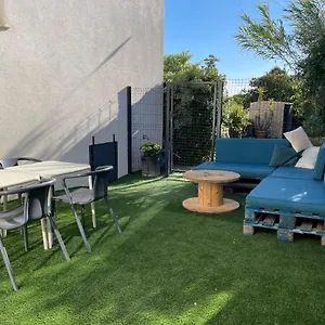 https://ambiance-provence-la-fare-les-oliviers.fr-provencehotel.com