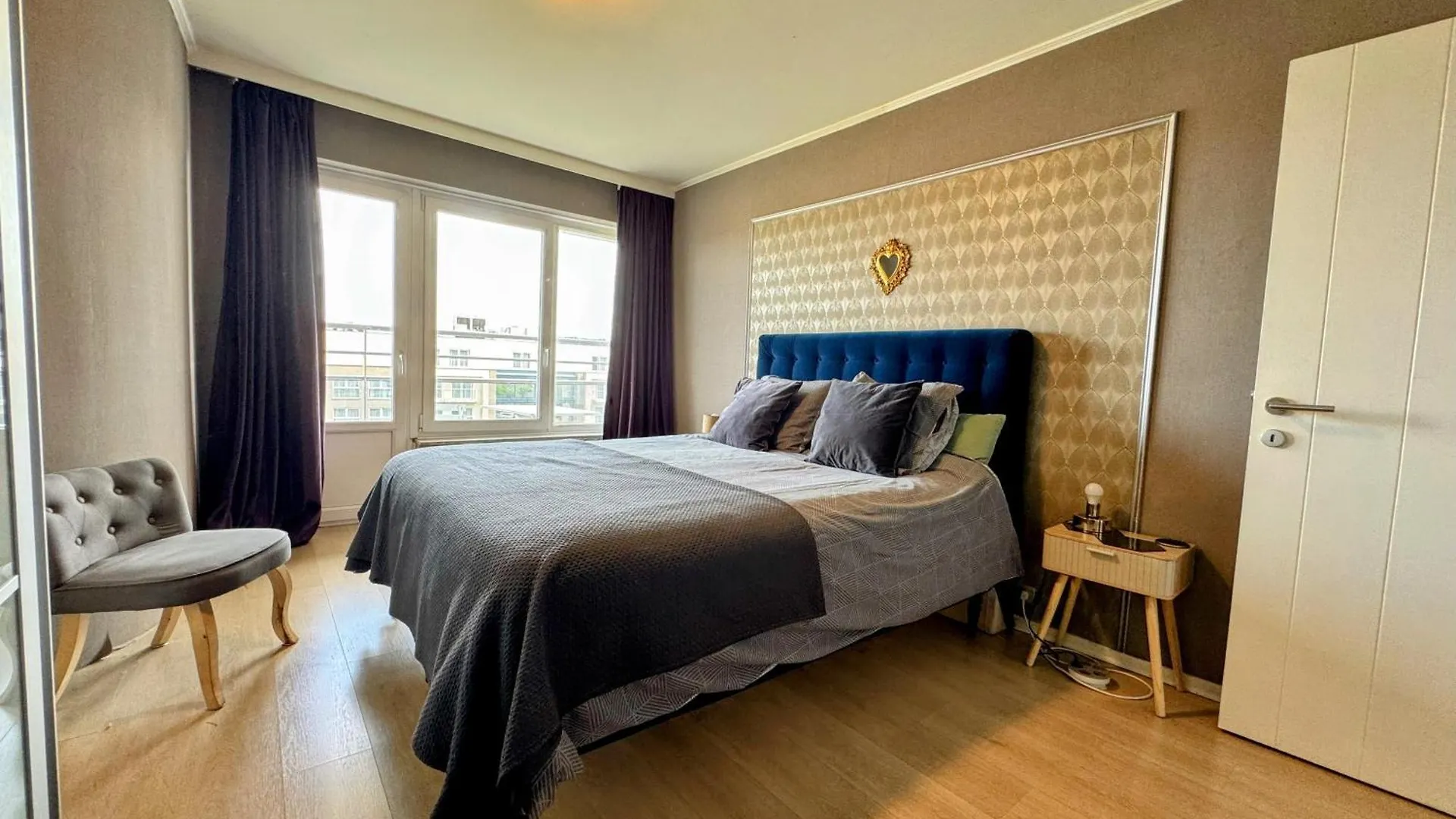 Hearth Of Brussels Gateway Daire